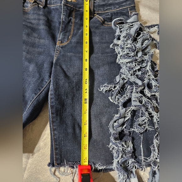 Time And Tru Frilly Denim Shorts Size 10 - Picture 5 of 5